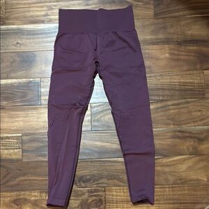 Plum Purple Seamless Leggings with High-Rise Waistband and Compression Fit